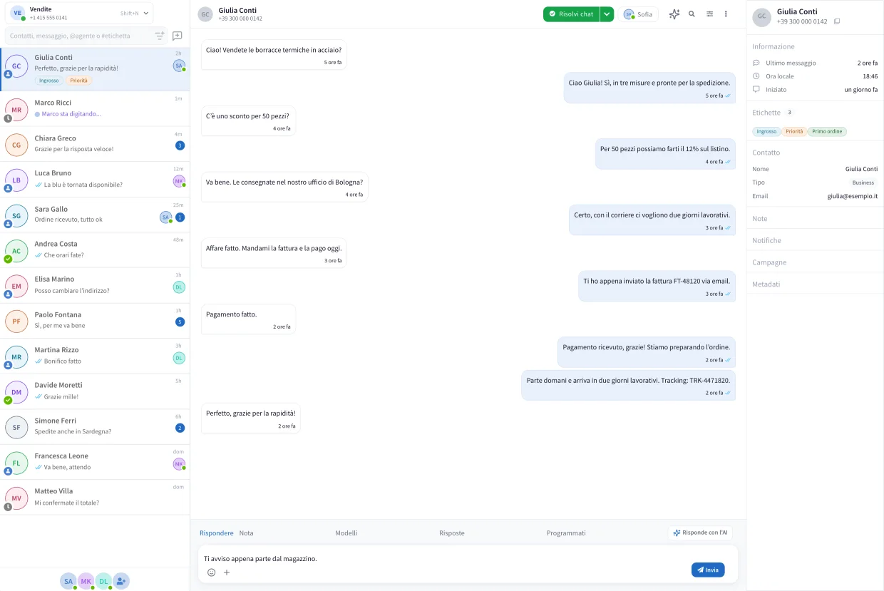 L’inbox di PulpoChat: l’elenco delle chat con il loro responsabile, una conversazione aperta e la scheda del contatto.